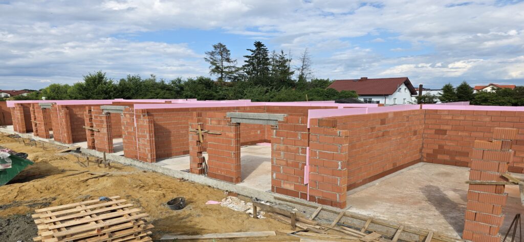 Murowanie z Porothermu Wrocław – solidne ściany ceramiczne