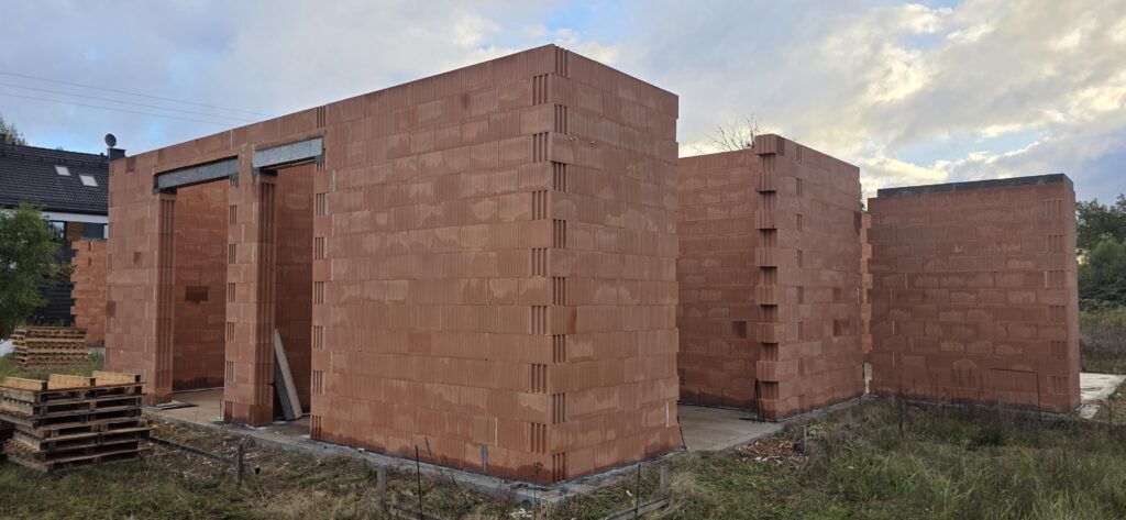 Murowanie ścian z Porothermu na klej we Wrocławiu